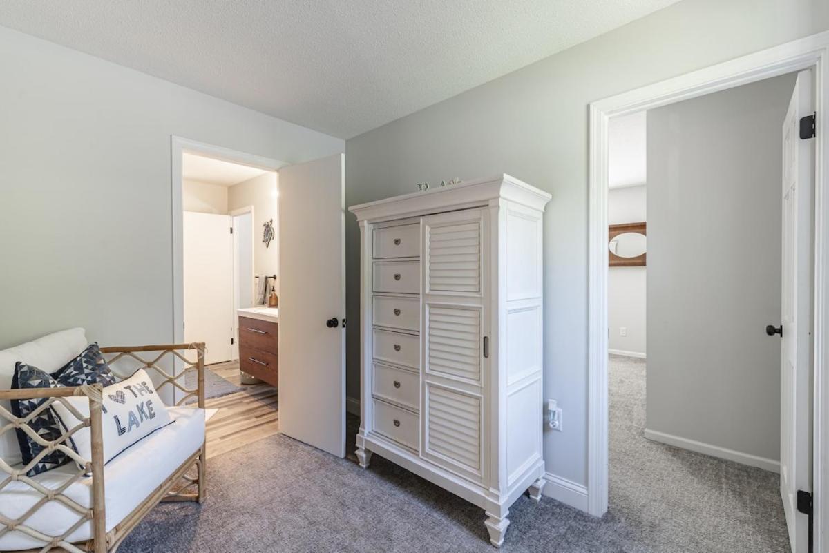 Coastal Comfort Meets Beachside Bliss Muskegon Exterior photo